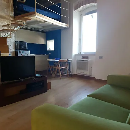 度假居 La Finestra Sul Mare 焦维纳佐